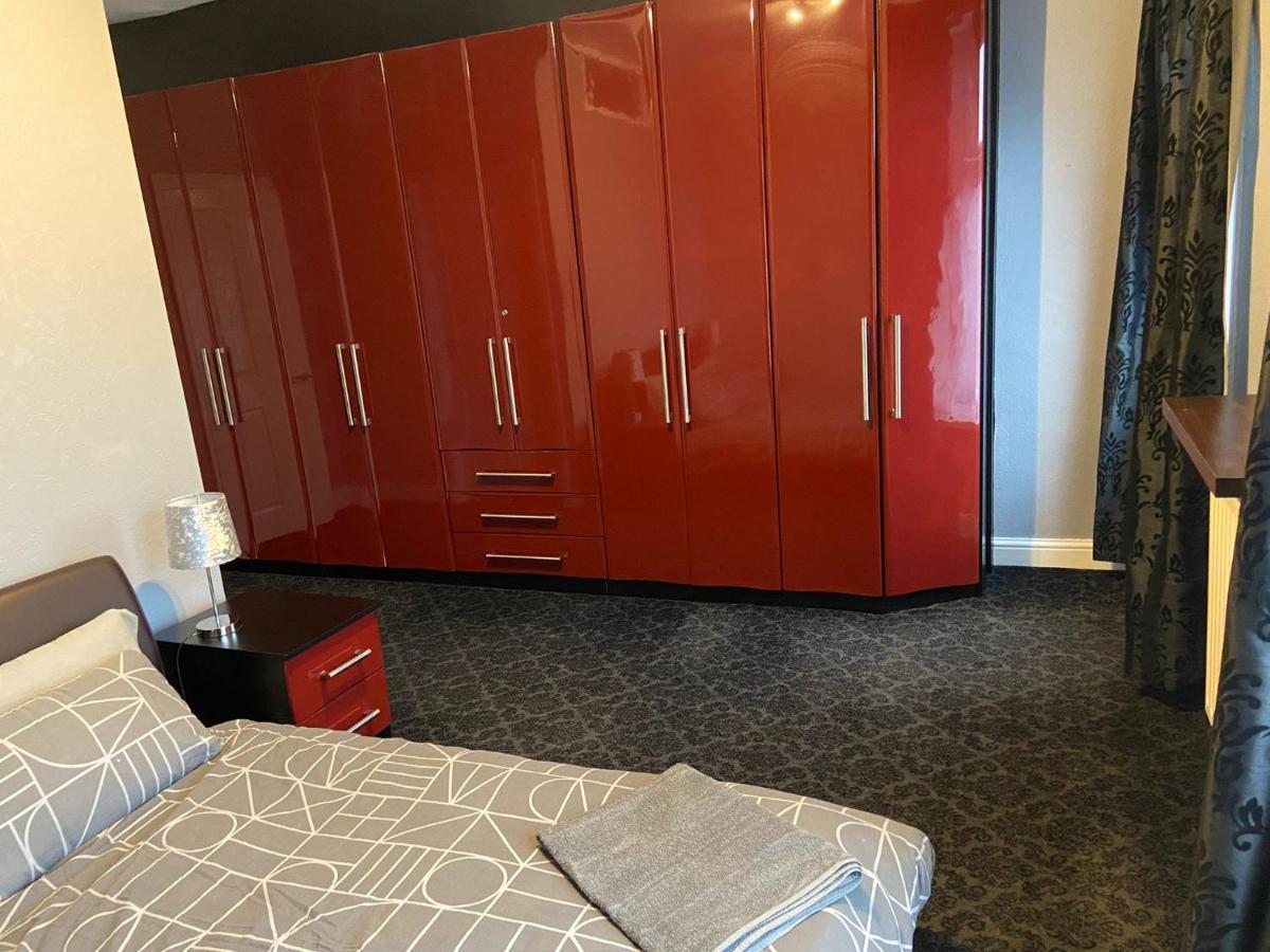 St Pauls Rd - Townhouse Accommodation 브래드퍼드 외부 사진