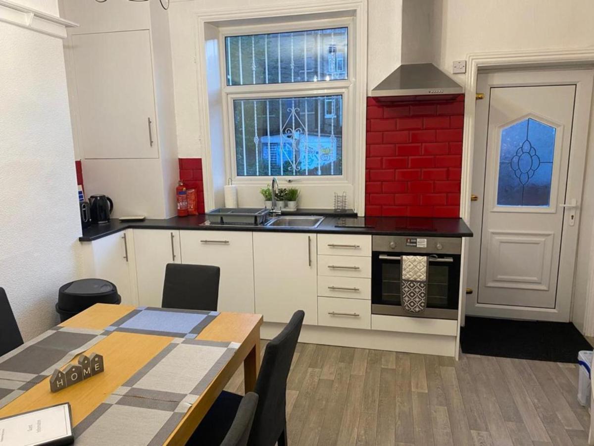 St Pauls Rd - Townhouse Accommodation 브래드퍼드 외부 사진