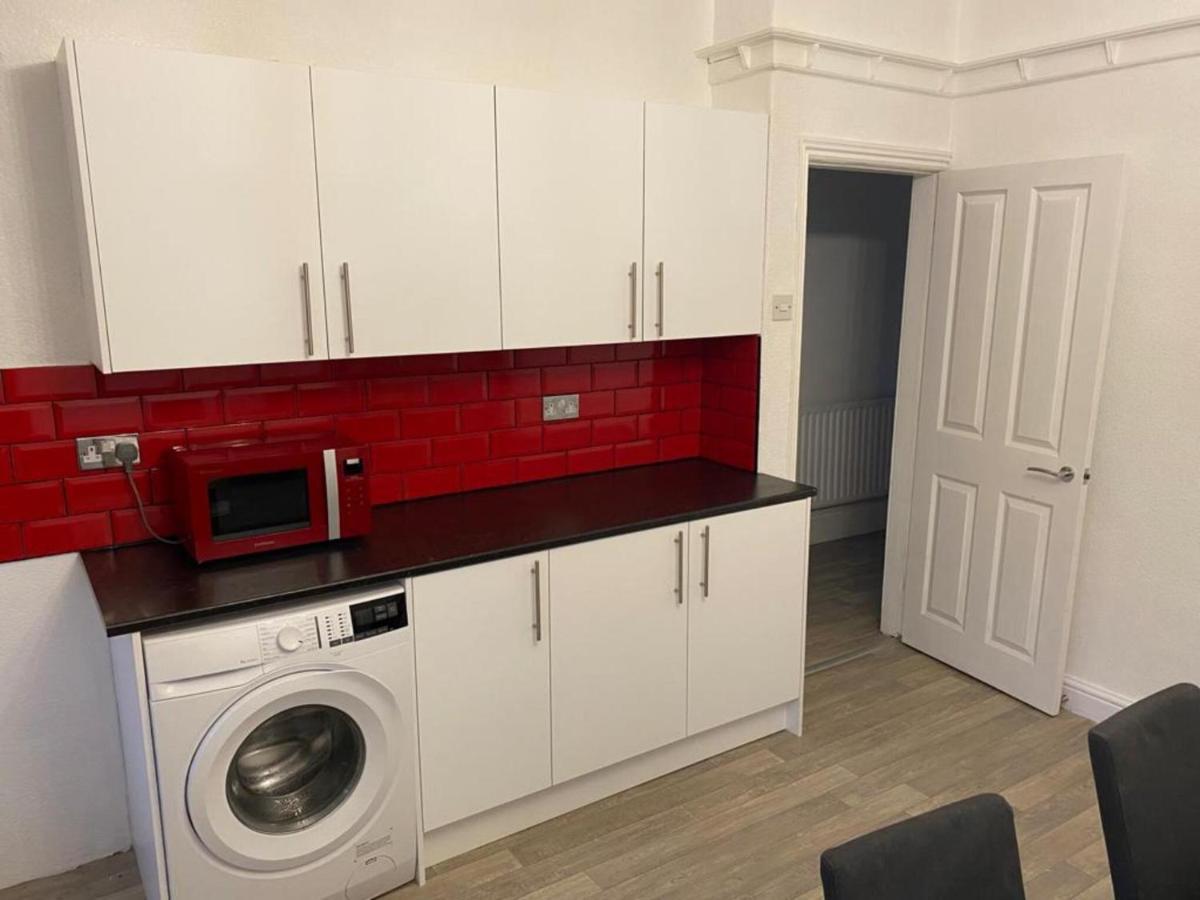 St Pauls Rd - Townhouse Accommodation 브래드퍼드 외부 사진